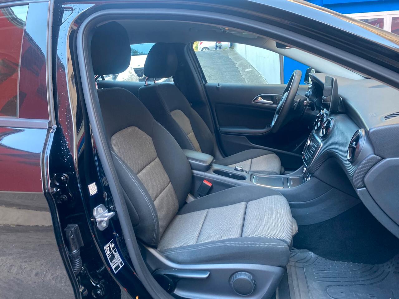 Mercedes-benz GLA 200 d Automatic Premium