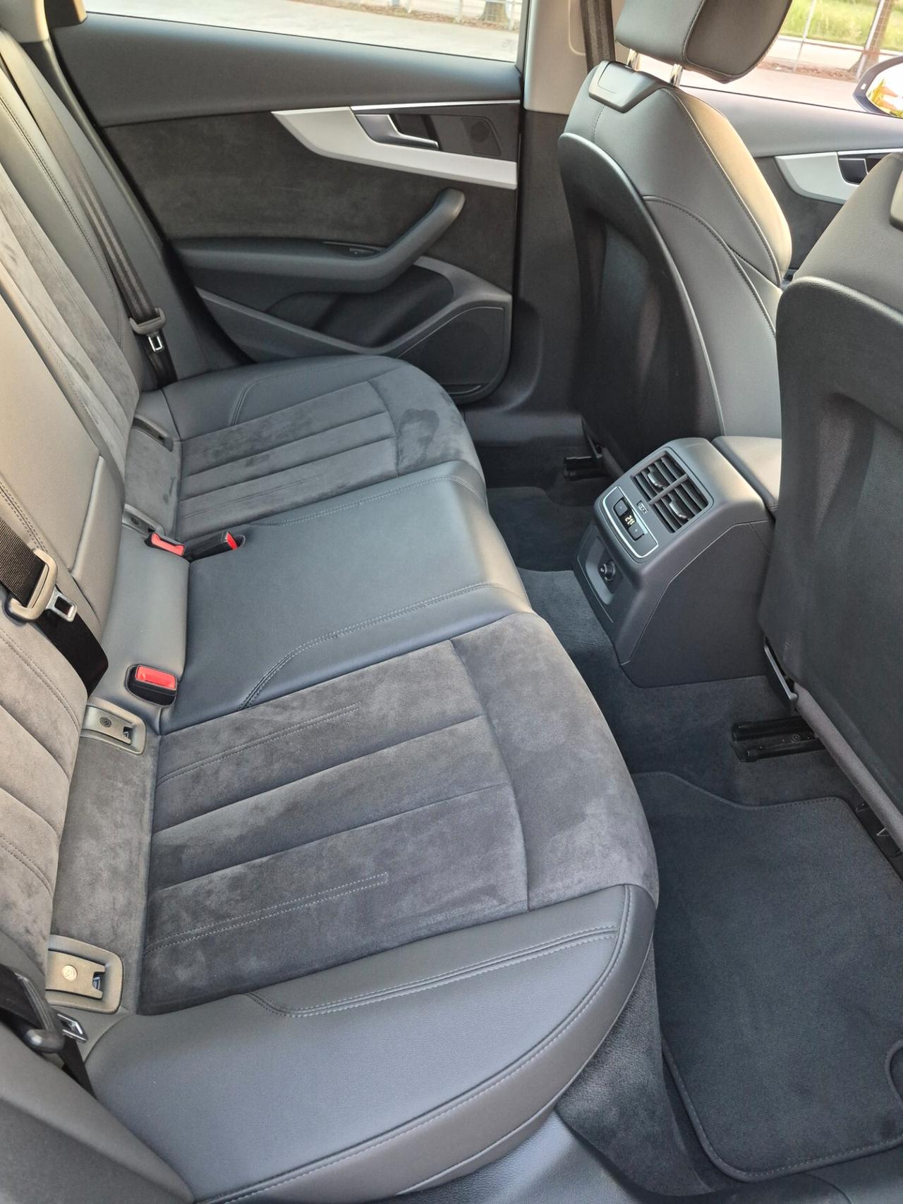 Audi A4 Avant 30 TDI/136 CV S tronic Business Advanced