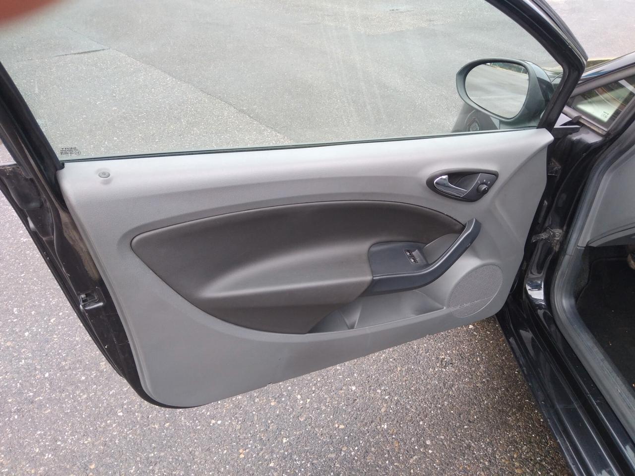 Seat Ibiza 1.2 12V 70CV 3p. Free Dual xneopatentati