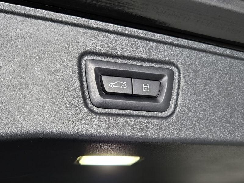 BMW Serie 5 G61 Touring 520d Touring 48V xdrive auto