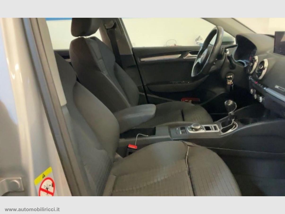 AUDI A3 SPB 30 TFSI S tronic Sport 113.000KM