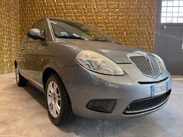 Lancia Ypsilon 1.2 Argento