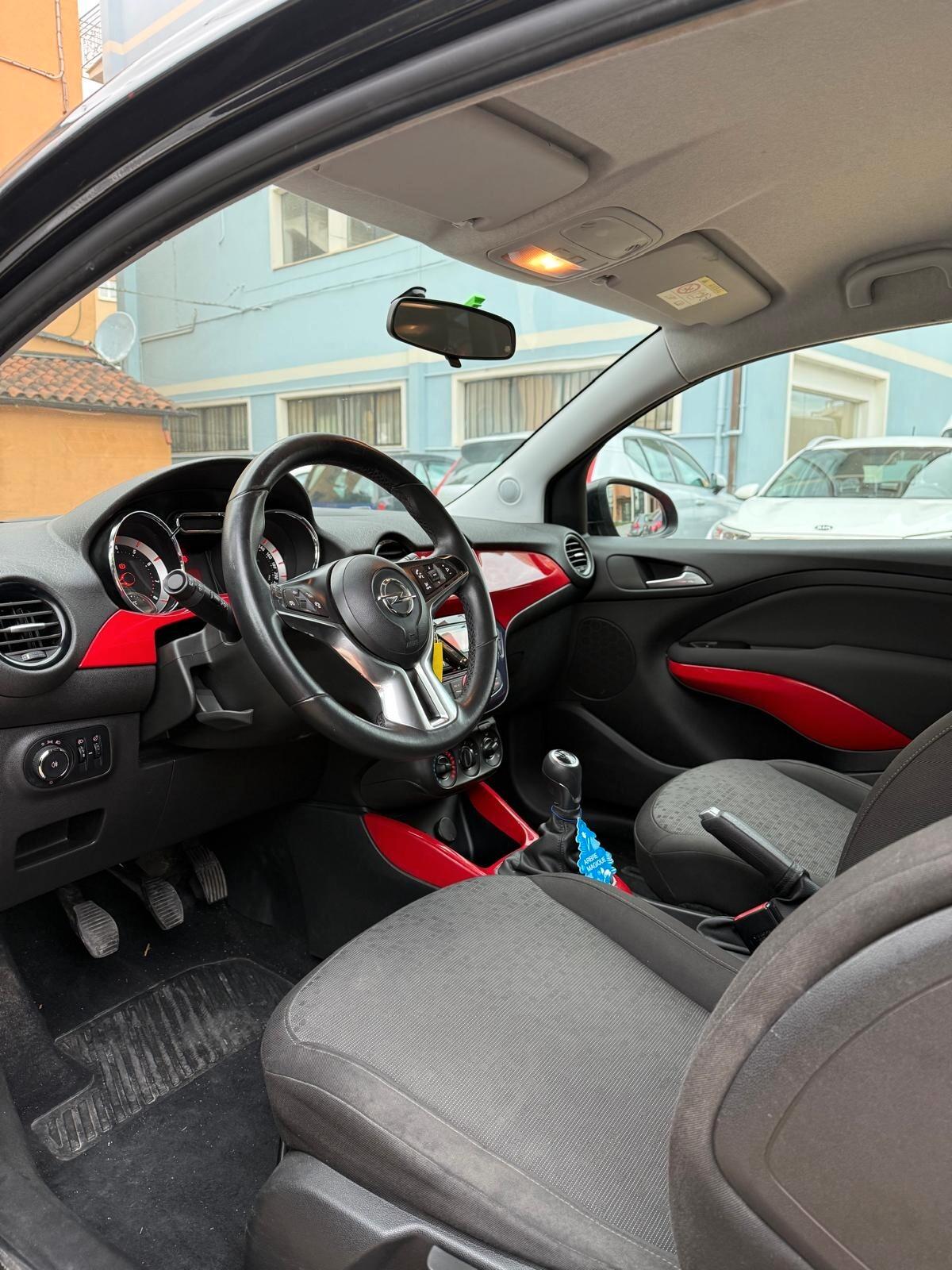 Opel Adam 1.2 70 CV White/Black Link