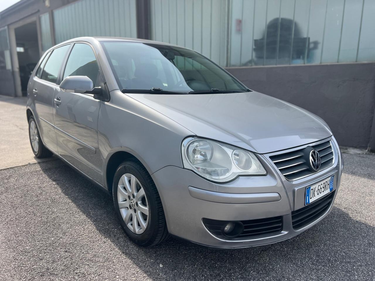 Volkswagen Polo 1.4 benz per NEOP - Garanzia 12 Mesi