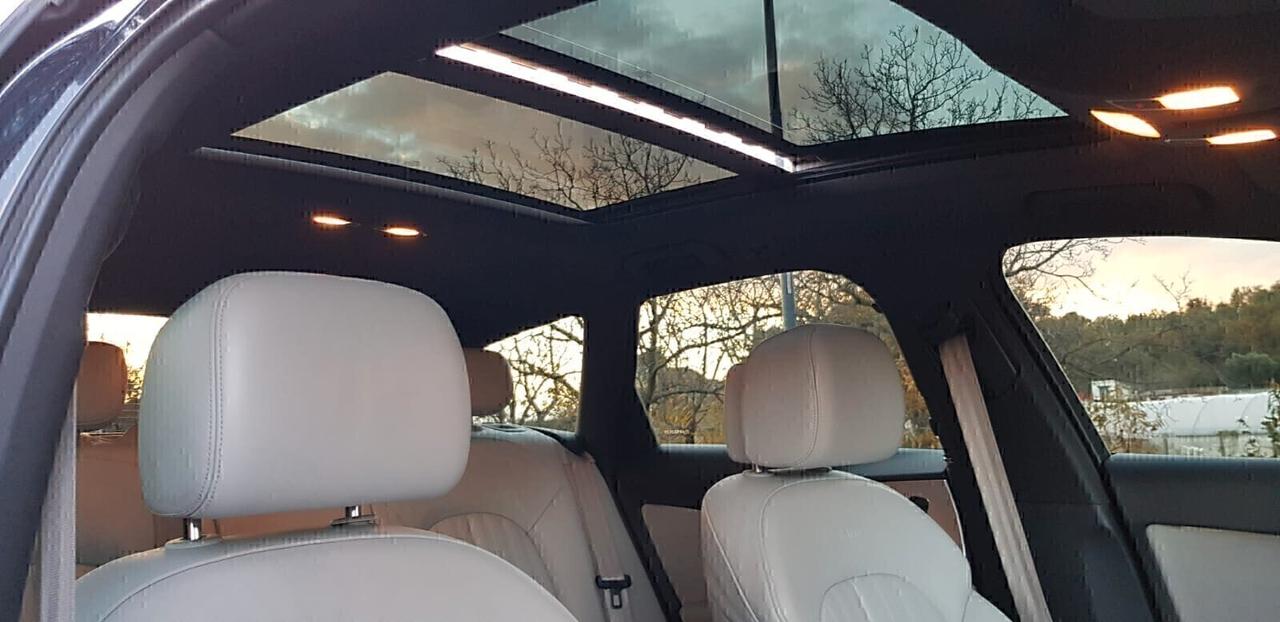 Audi A6 Avant 3.0 TDI 272 CV quattro S tronic s-line,tetto apribile,interni in pelle ghiaccio,fari led bixeno,,cerchi da 20,navigatore ,full optional