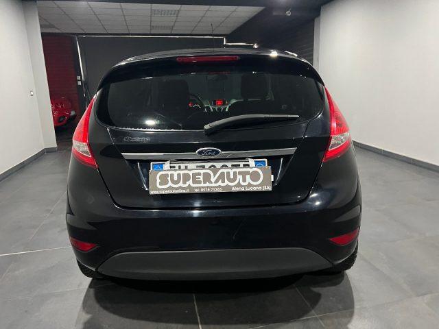 FORD Fiesta 1.2 16V 5 porte Titanium