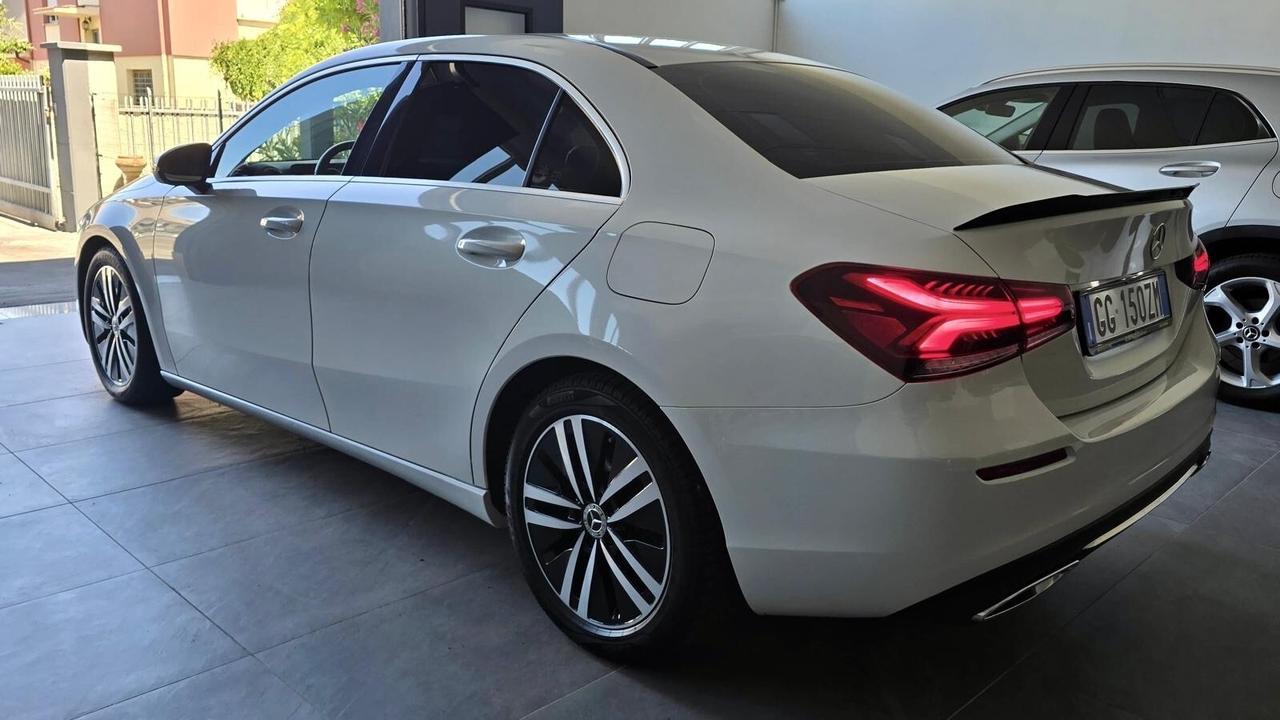 MERCEDES-BENZ CLASSE A180 2.0 PREMIUM 116CV - FULL LED, VIRTUAL COCKPIT, PELLE, NEOPATENTATI