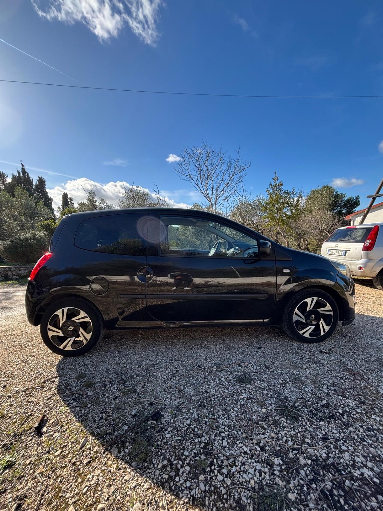 Renault Twingo 1.2 16V Neo patentati