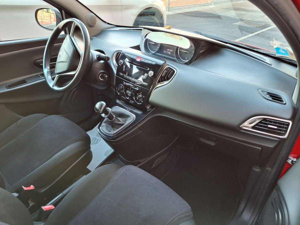 LANCIA - Ypsilon - 1.2 69 CV 5p. GPL Ecochic Silver