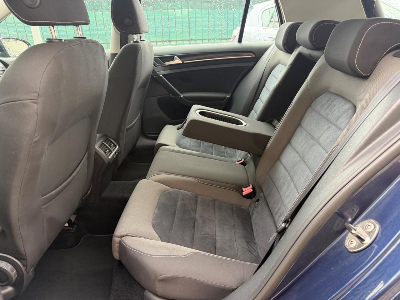 VW GOLF 7 R-LINE 1.6TDI GANCIO TRAINO 1500kg