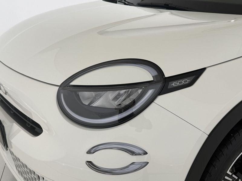 FIAT 600 1.2 Hybrid 145cv La Prima DTC