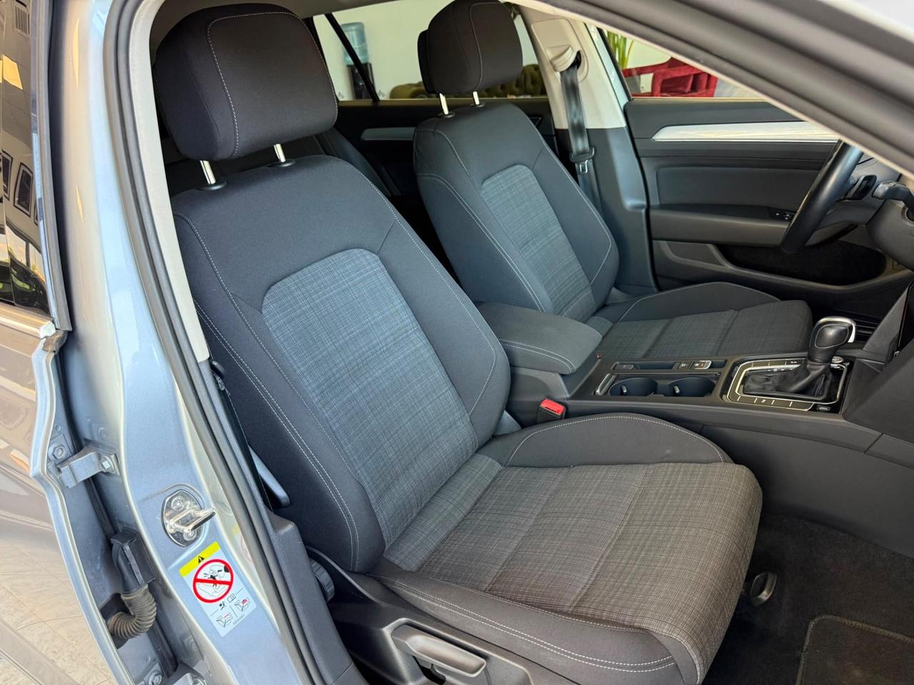 VOLKSWAGEN PASSAT 2.0 TDI DSG ITALIANA DOPPIO TRENO LED