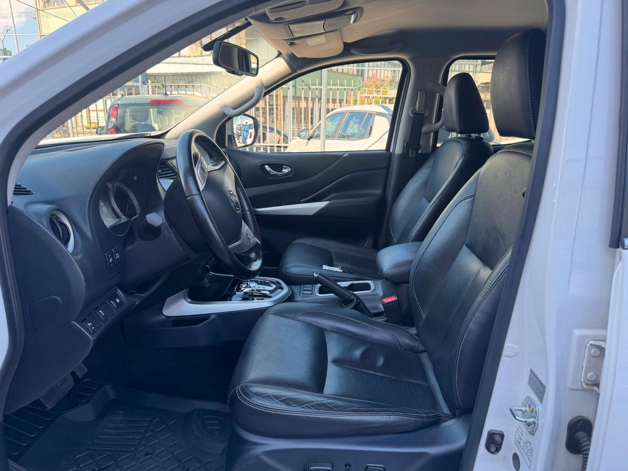 Nissan NP300 Navara 2.3 190cv Automatico Double Cab