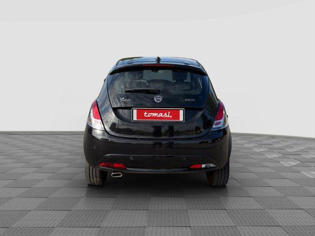 LANCIA Ypsilon Ypsilon 1.0 FireFly 5 porte S&S Hybrid Silver