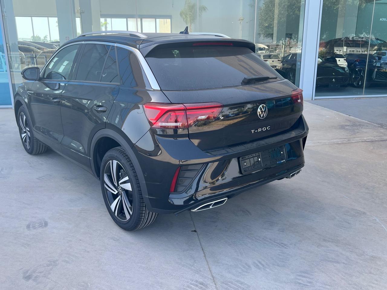 Volkswagen T-Roc 1.0 TSI R-Line possibilità noleggio no scoring
