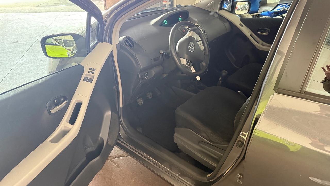 Toyota Yaris 1.3 5 porte Sol