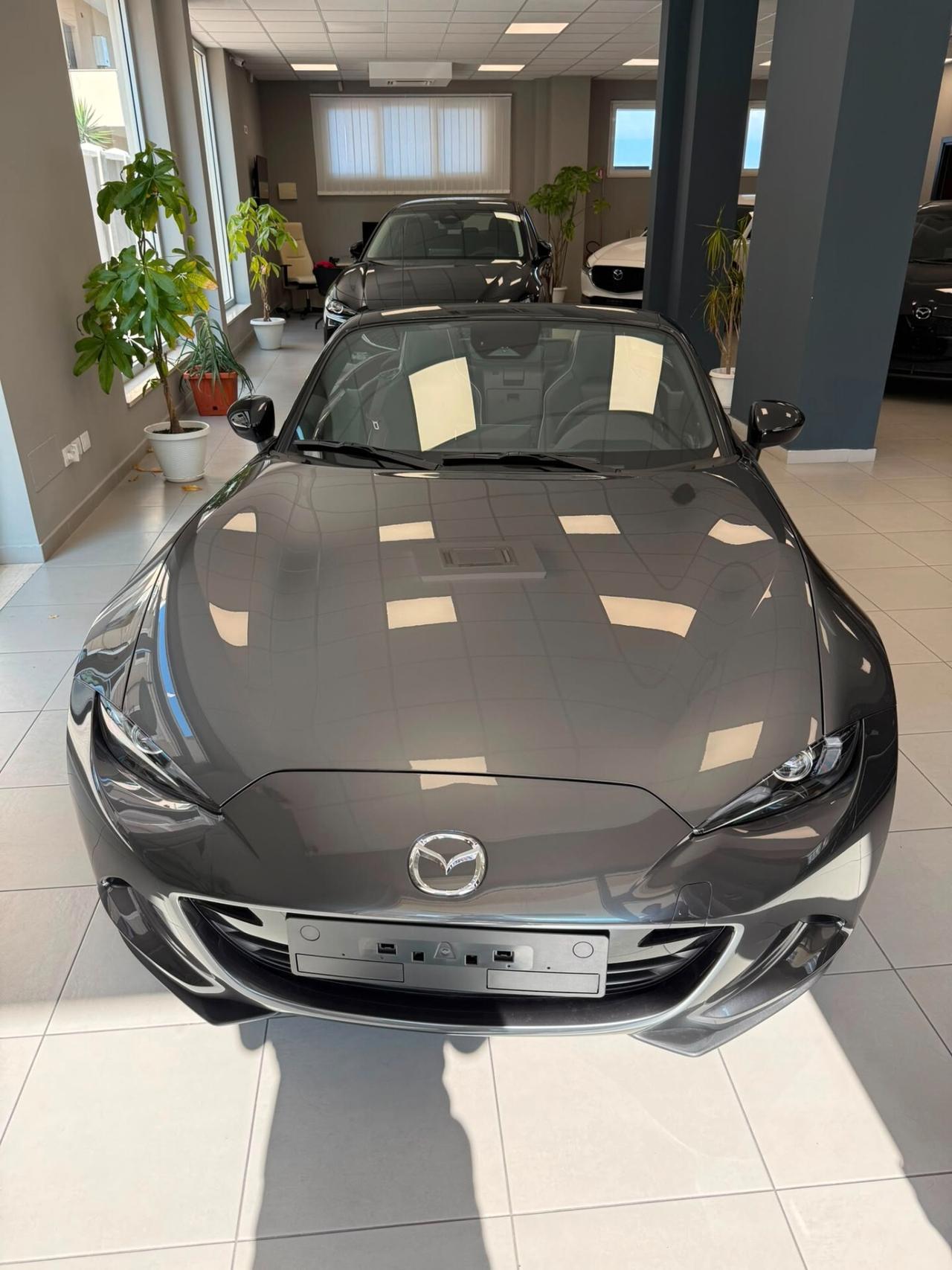 Mazda MX-5 1.5L Skyactiv-G Homura