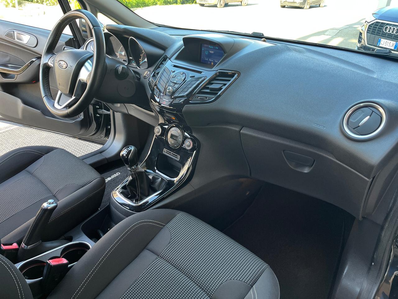 Ford Fiesta 1.5 TDCi 75CV 5 porte Titanium