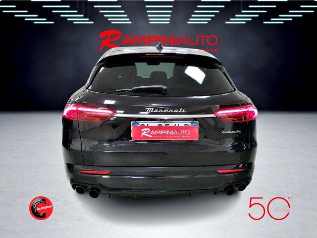 MASERATI Grecale MHEV 330 CV AWD Modena OPERATORI DEL SETTORE