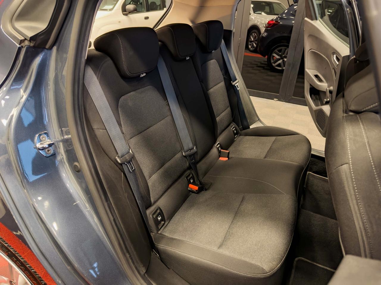 Renault Clio TCe 90 cv Business