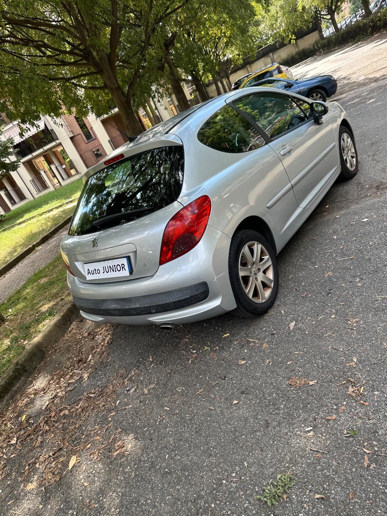 Peugeot 207 1.6 HDi 110CV 3p. XS