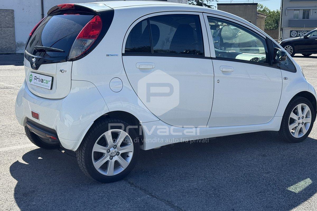 PEUGEOT iOn Active
