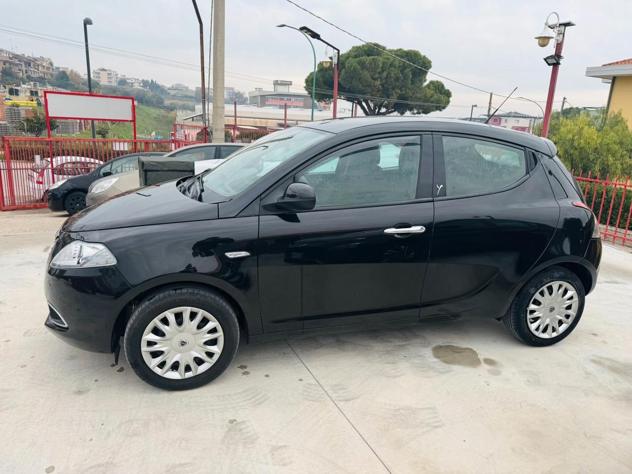 Lancia Ypsilon 1.3 MJT 16V 95 CV 5 porte S&S Gold