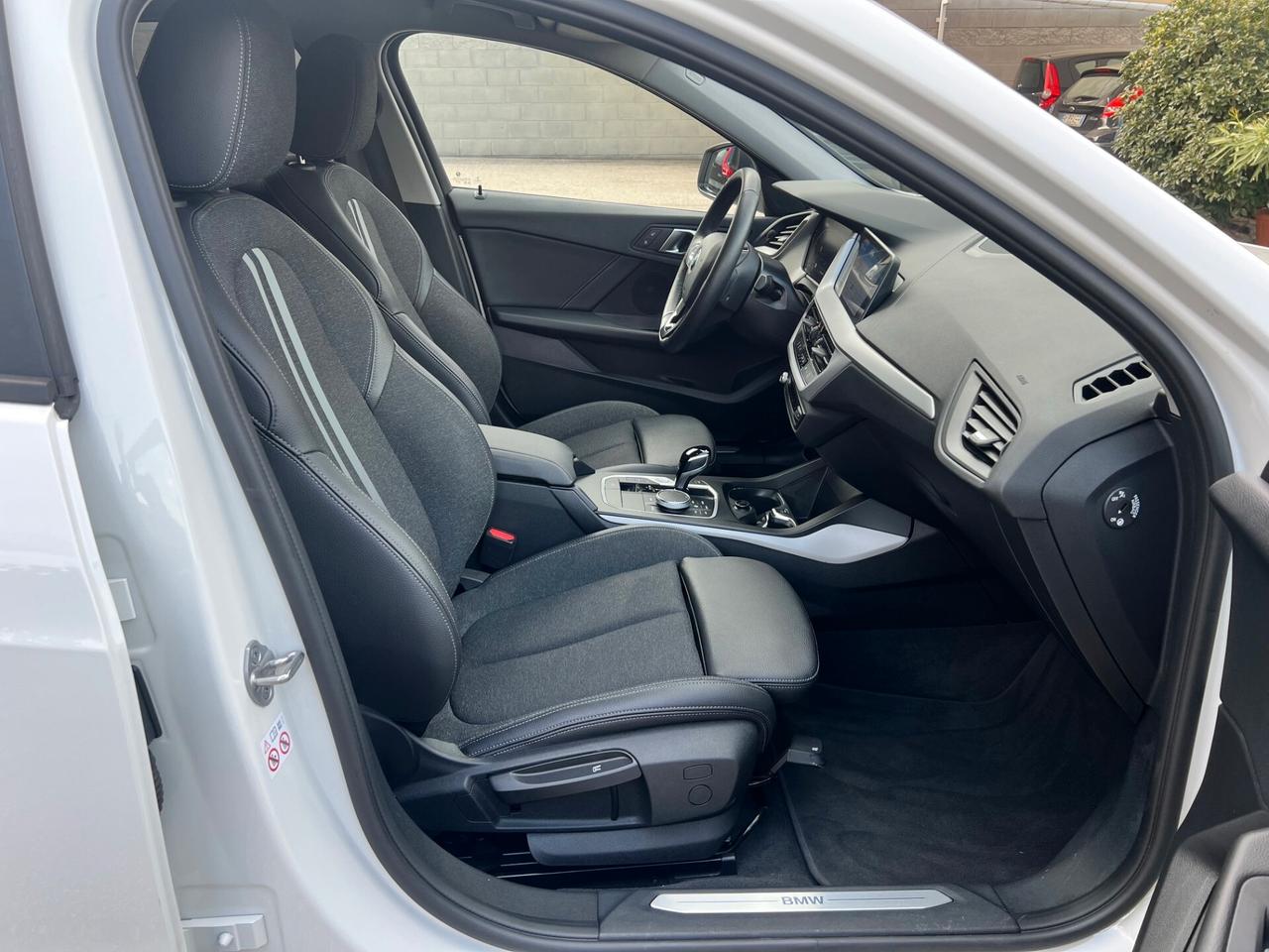 Bmw 116 d 115cv SPORT auto ADATTA NEOPAT. LED/VIRTUAL/17;