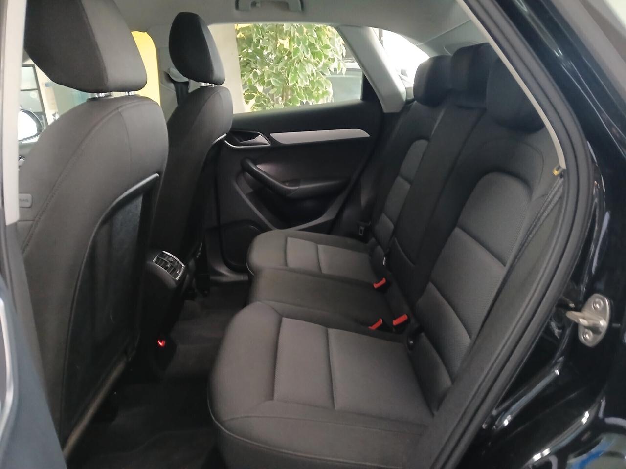 AUDI Q3 Quattro 2.0 TDI 150cv S-tronic Km106.000