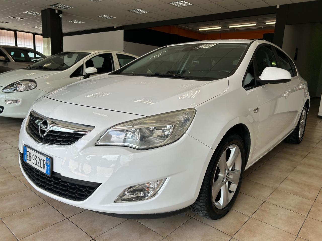 Opel Astra - 2010 1.4 GPL 100cv