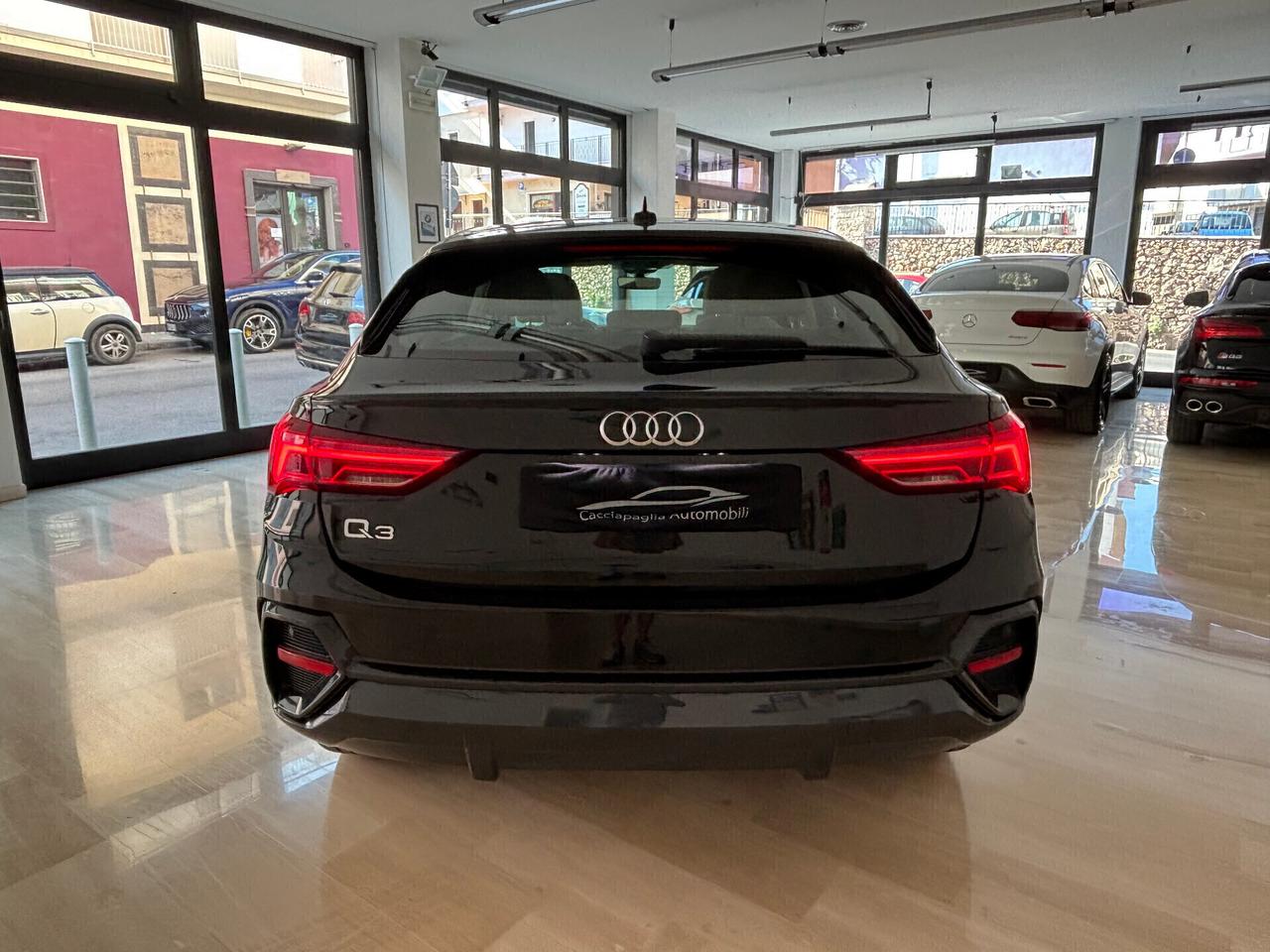 Audi Q3 SPB 35 TDI S tronic Business Plus 2021