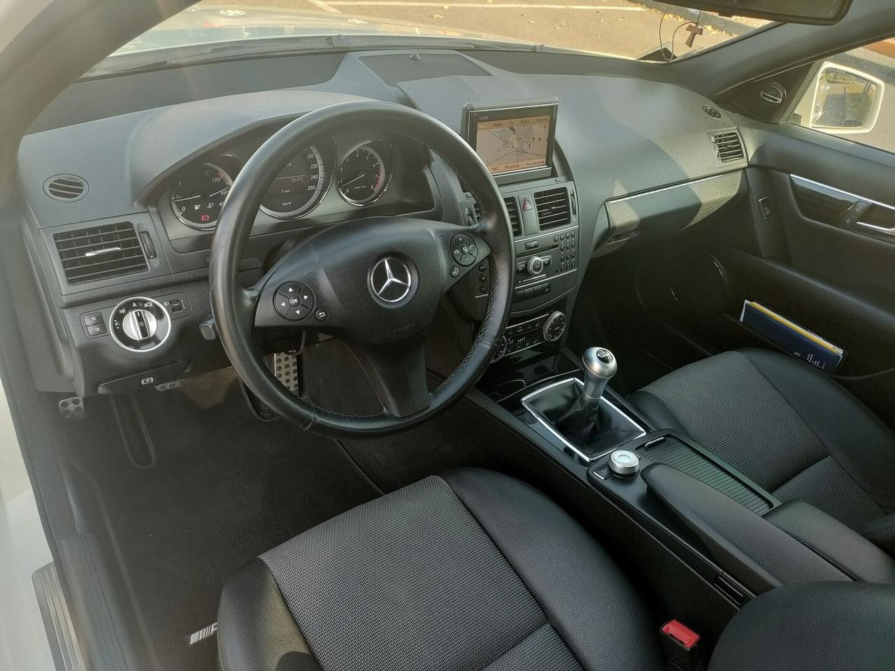 MERCEDES-BENZ C 180 CGI AMG Pack