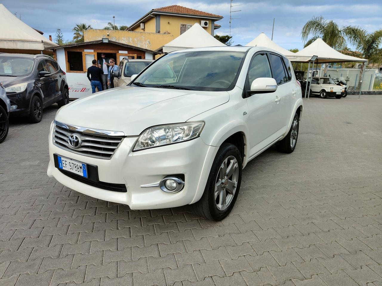 Toyota RAV 4 RAV4 Crossover 2.2 D-Cat 177 CV Executive