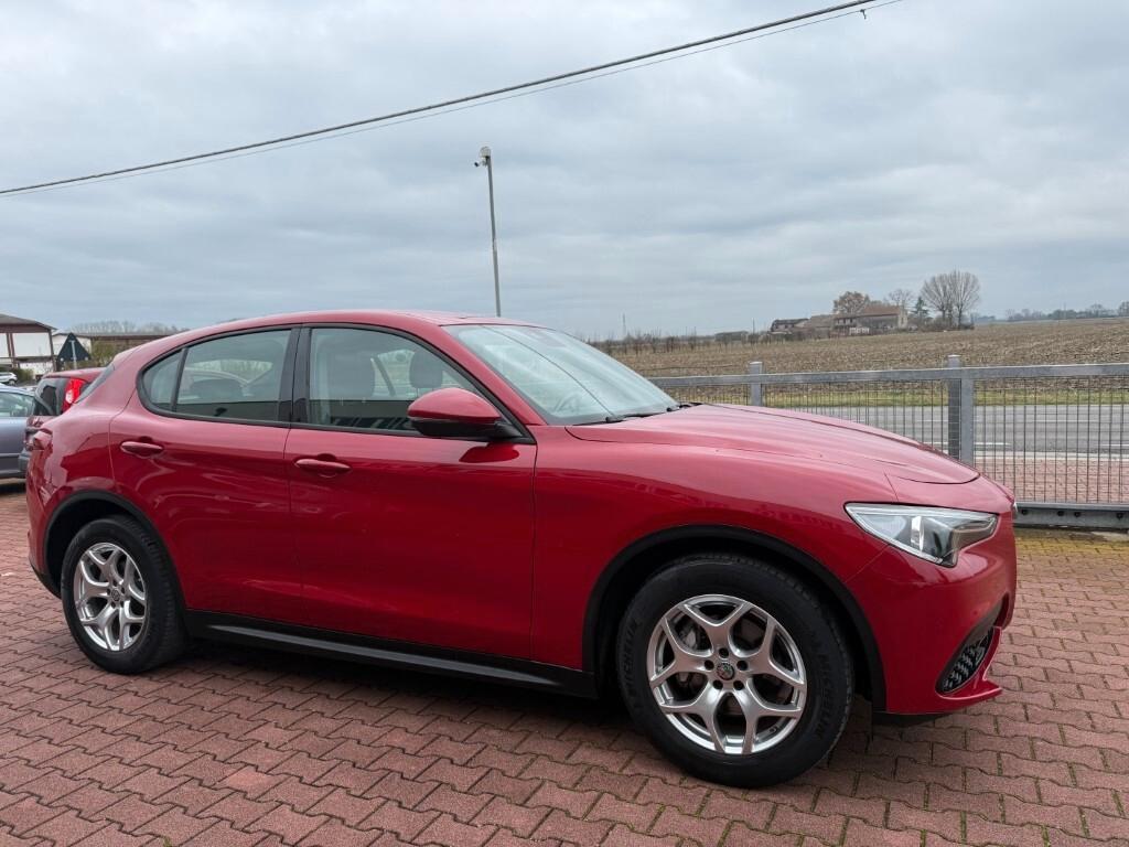 Alfa Romeo Stelvio 2.2 Turbodiesel 160 CV AT8 RWD Business