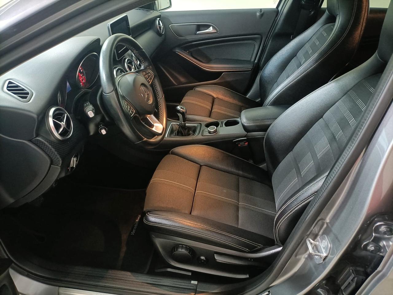 Mercedes-benz A 180 A 180 d Premium