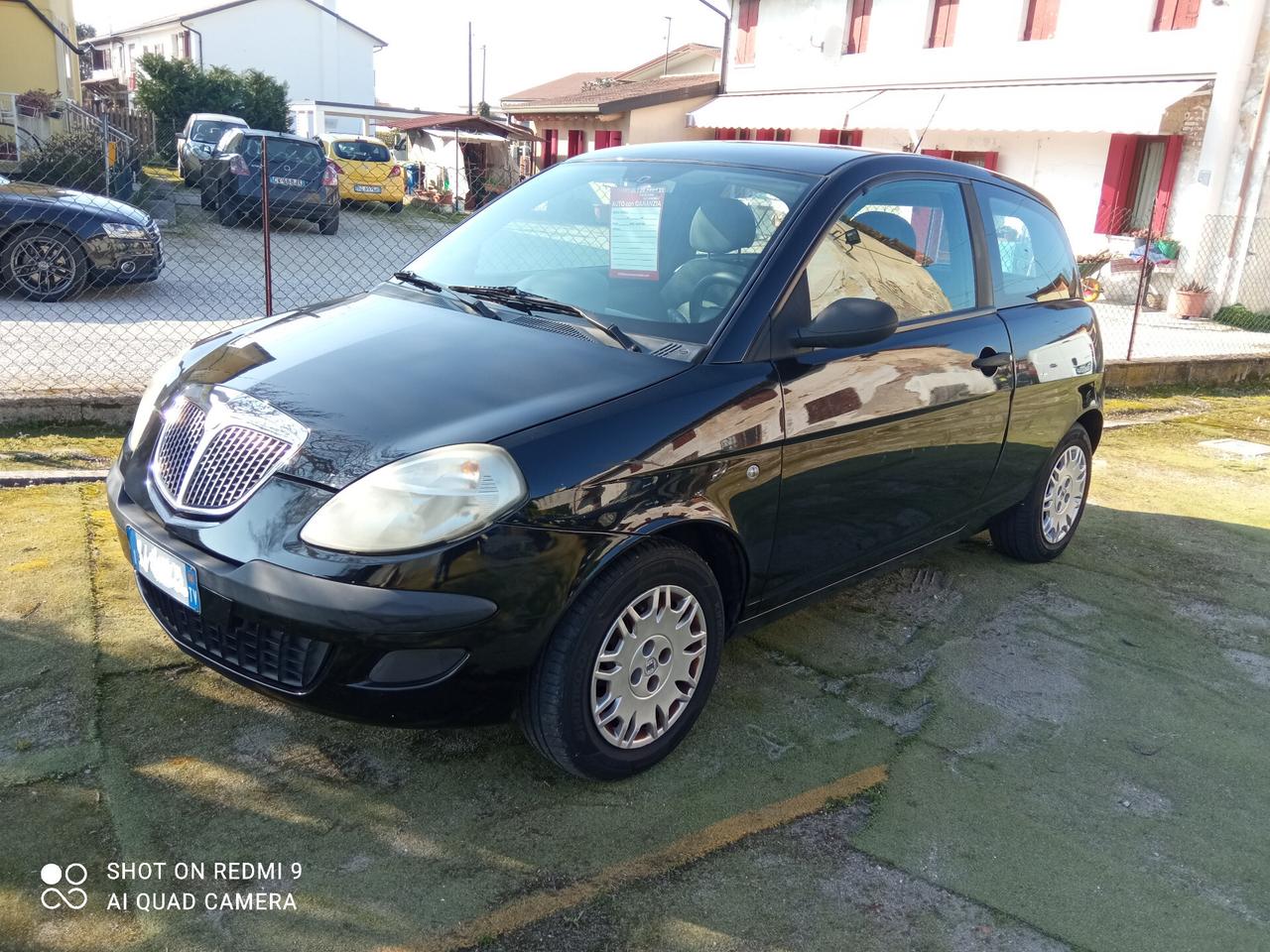 Lancia Ypsilon 1.2 Argento 44KW NEOPATENTATI