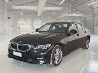 BMW 320 Business Advantage autom. 4 PORTE BERLINA