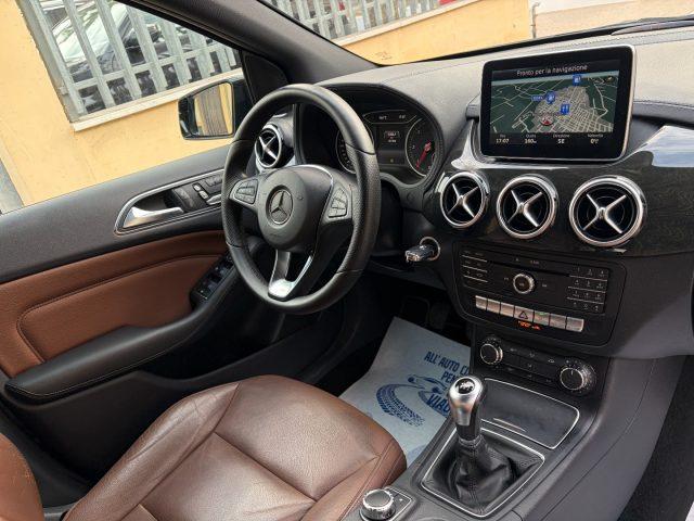 MERCEDES-BENZ B 200 d 136Cv Sport