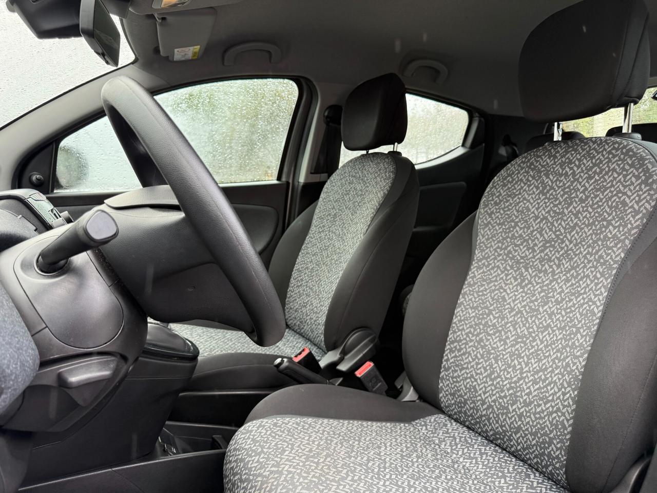 Lancia Ypsilon 1.0 FireFly 5 porte S&S Hybrid Ecochic Gold