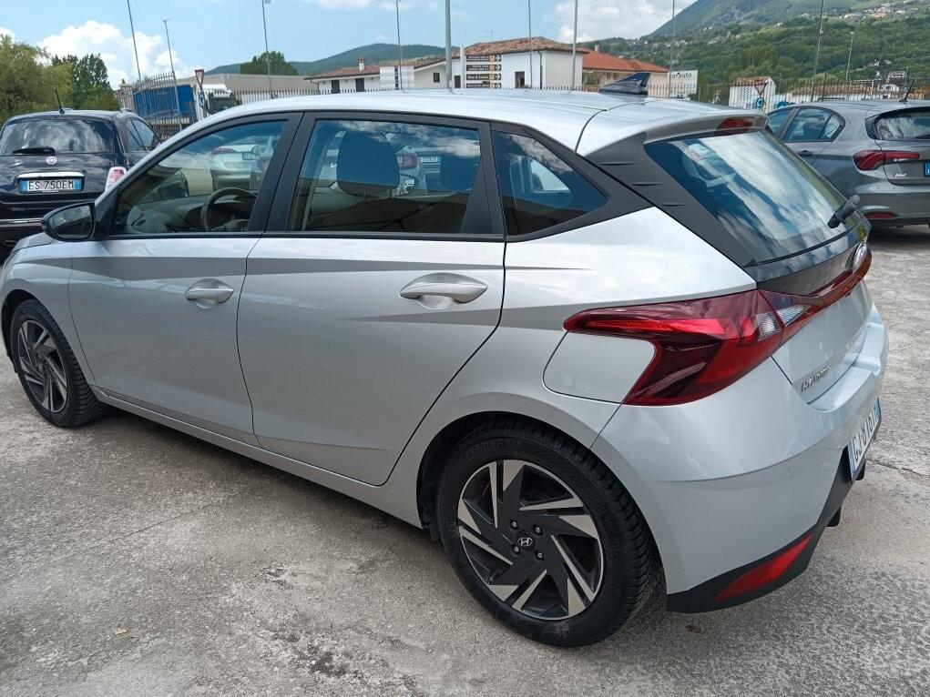 Hyundai i20 1.2 MPI MT GPL Connectline