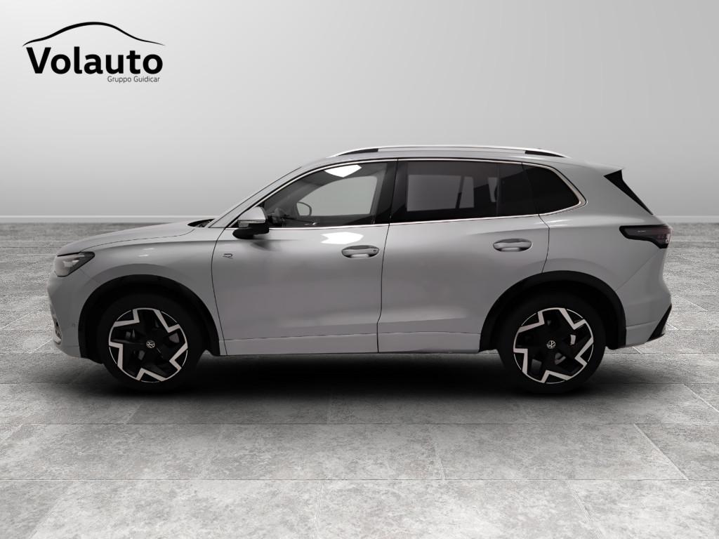 VOLKSWAGEN Tiguan III 2024 - Tiguan 2.0 tdi R-Line 150cv dsg