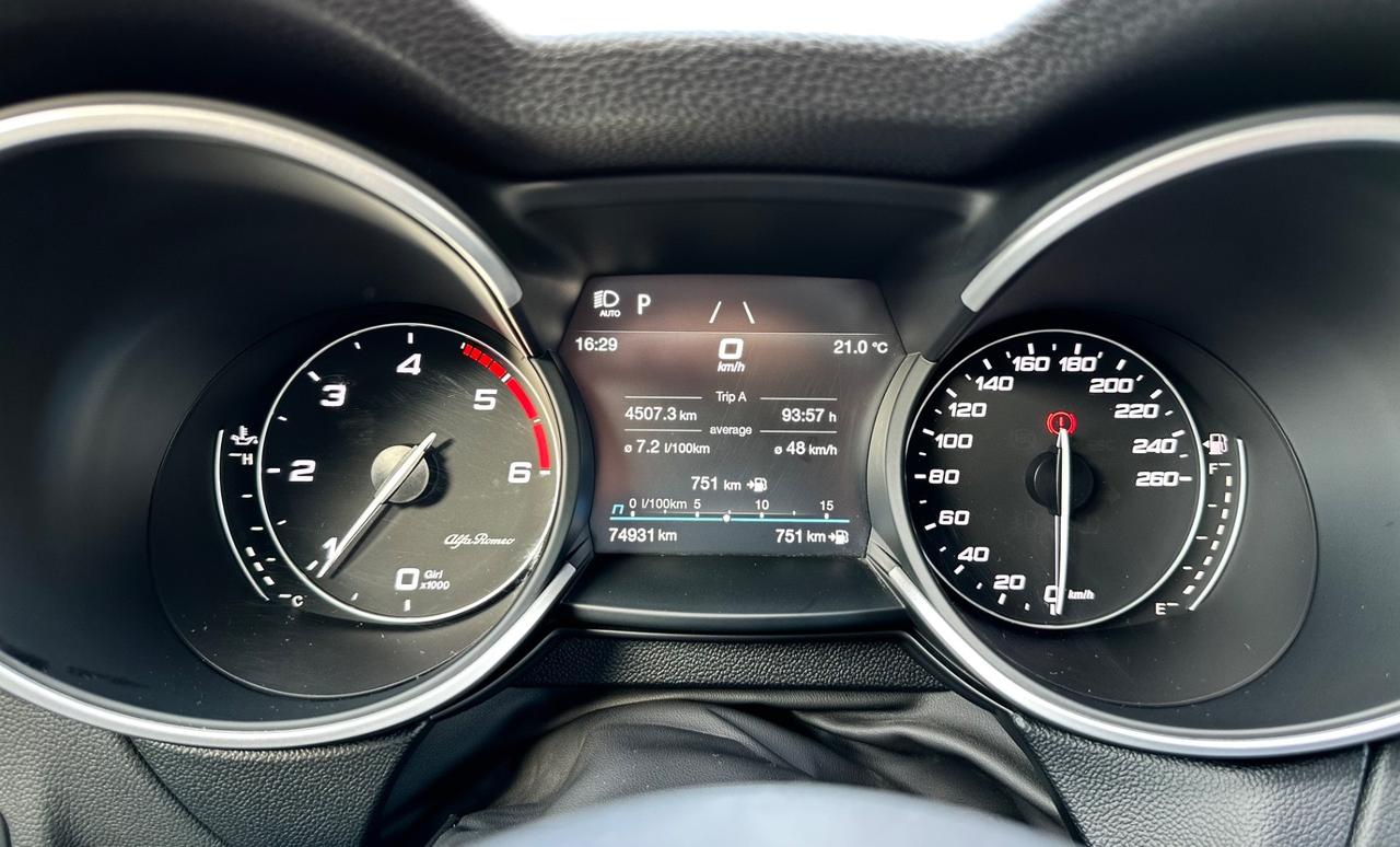 Alfa Romeo Stelvio 2.2d 210 CV AT8 Q4 Veloce