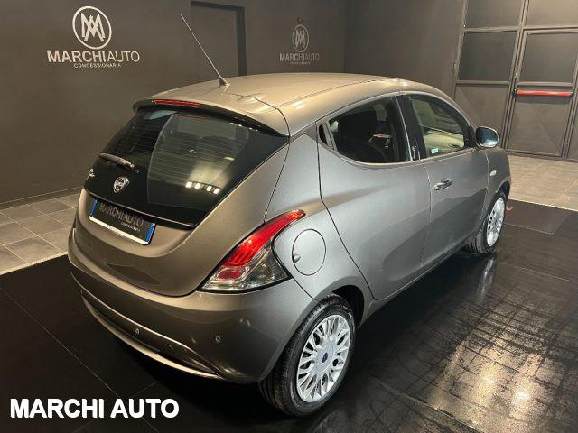 LANCIA Ypsilon 1.2 69 CV 5 porte Gold