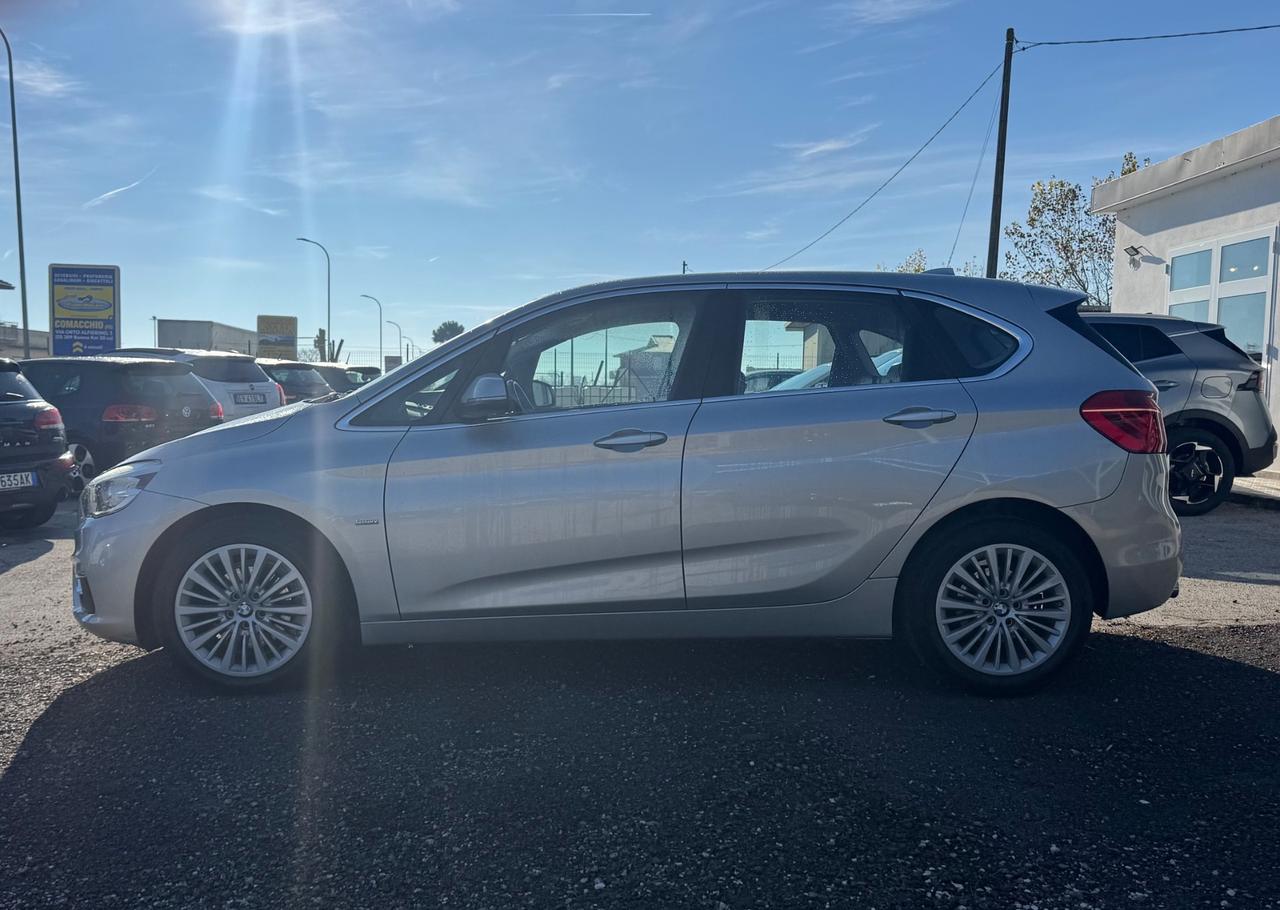 Bmw 2er Active Tourer 218d Luxury