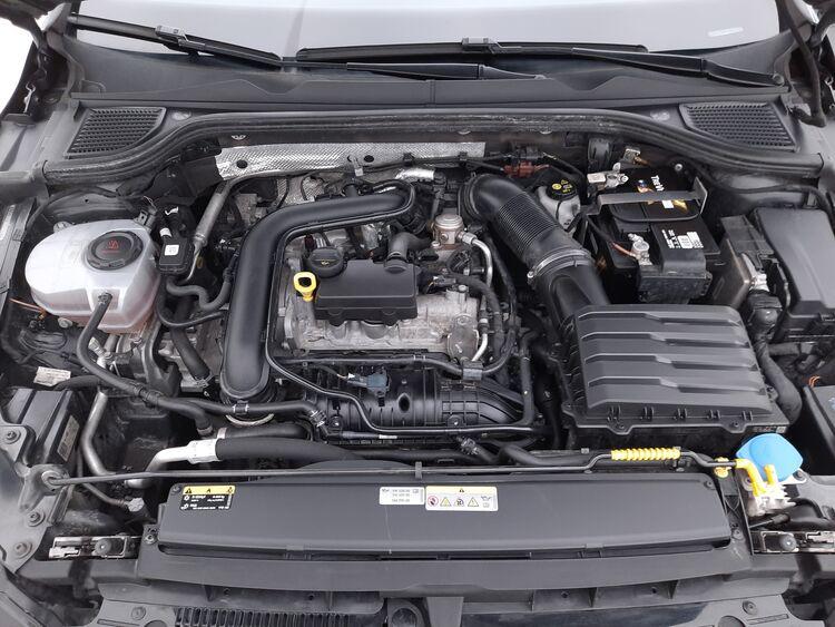 Volkswagen Golf Life DSG BR565347 1.0 Mild Hybrid 110CV