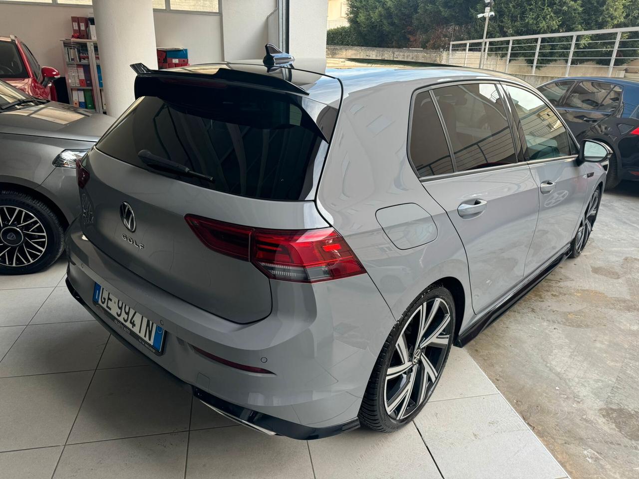 Volkswagen Golf 2.0 TDI 150 CV DSG SCR R-Line