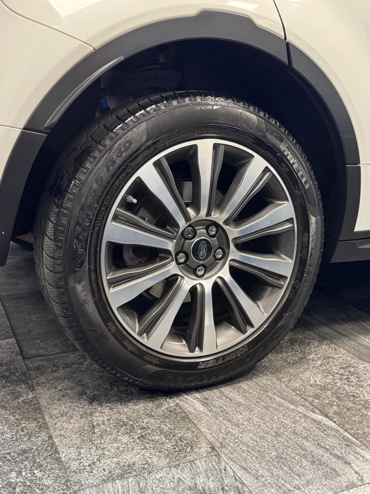 Range Rover Evoque 2.0 TD4 150 CV HSE R-Dynamic