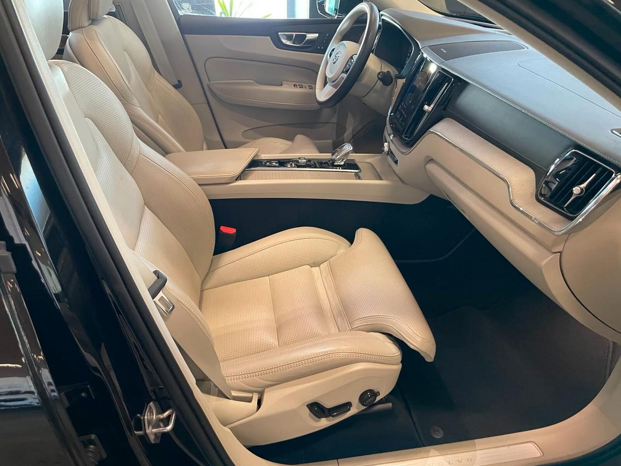 Volvo XC 60 XC60 B5 (d) AWD Geartronic Inscription