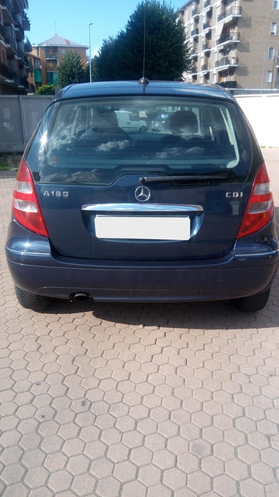Mercedes-benz A 180
