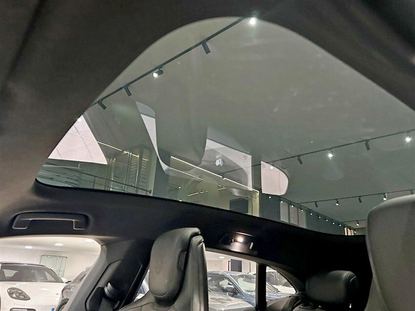 Porsche Taycan 4S Cross Turismo